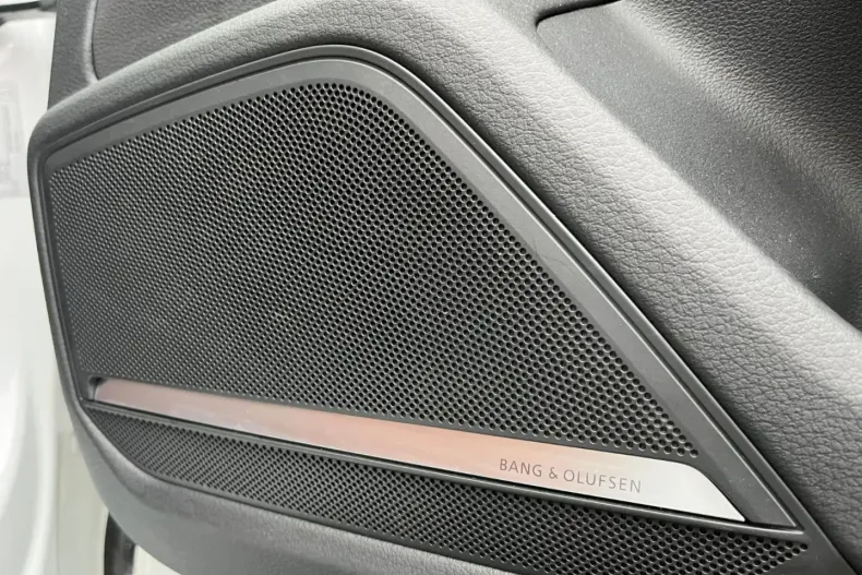 Audi A6 din 2022 cu 63.800 km - oferta AUD185146 - foto 40