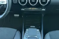 Mercedes-Benz GLA 200 (Clasa GLA) din 2022 cu 39.750 km - oferta MER185156 - foto 12