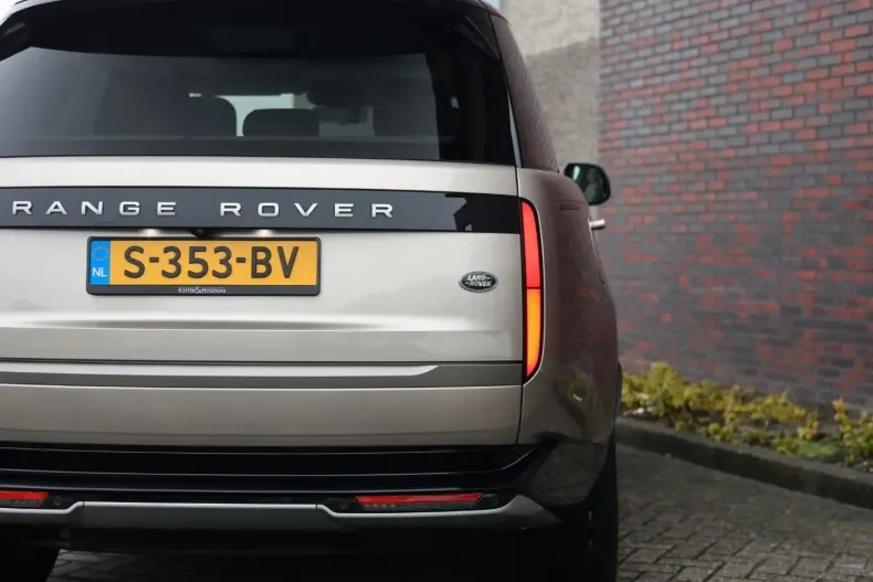 Land Rover Range Rover din 2023 cu 44.641 km - oferta LAN185174 - foto 12