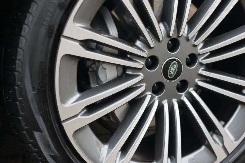 Land Rover Range Rover din 2023 cu 44.641 km - oferta LAN185174 - foto 14