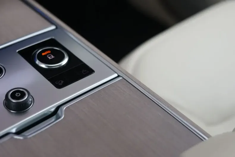 Land Rover Range Rover din 2023 cu 44.641 km - oferta LAN185174 - foto 42