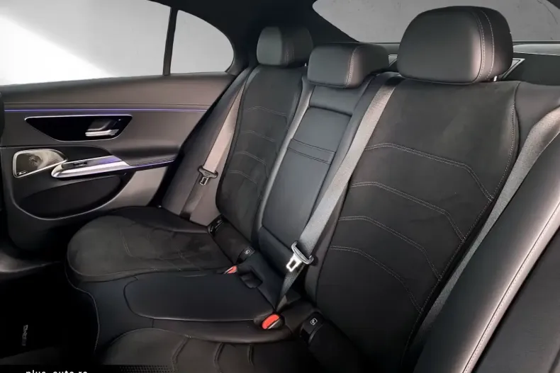 Mercedes-Benz E 450 (Clasa E) din 2024 cu 12.398 km - oferta MER185176 - foto 11