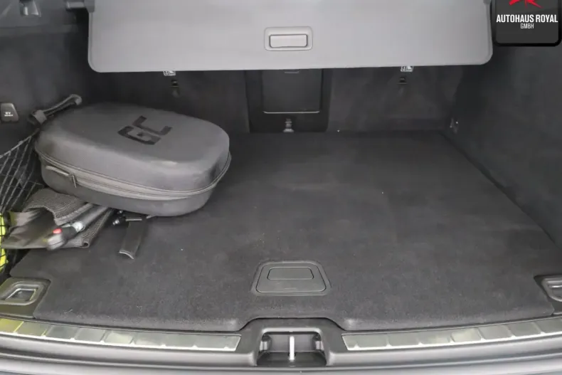 Volvo XC60 din 2021 cu 87.131 km - oferta VOL185178 - foto 12