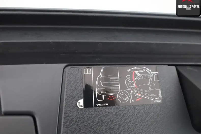 Volvo XC60 din 2021 cu 87.131 km - oferta VOL185178 - foto 26