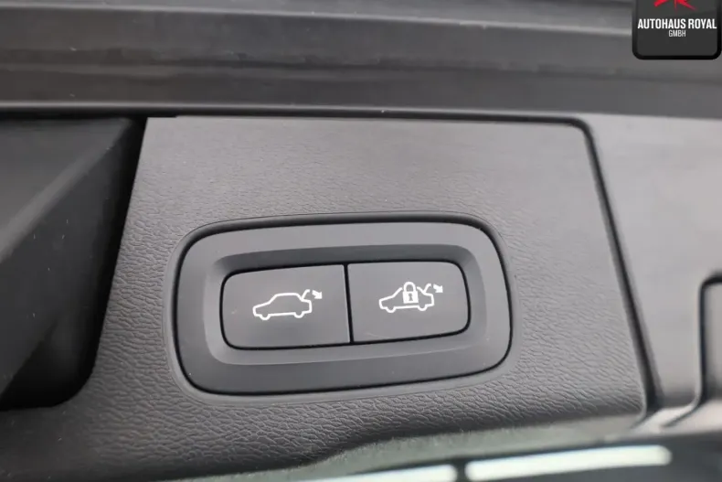 Volvo XC60 din 2021 cu 87.131 km - oferta VOL185178 - foto 27