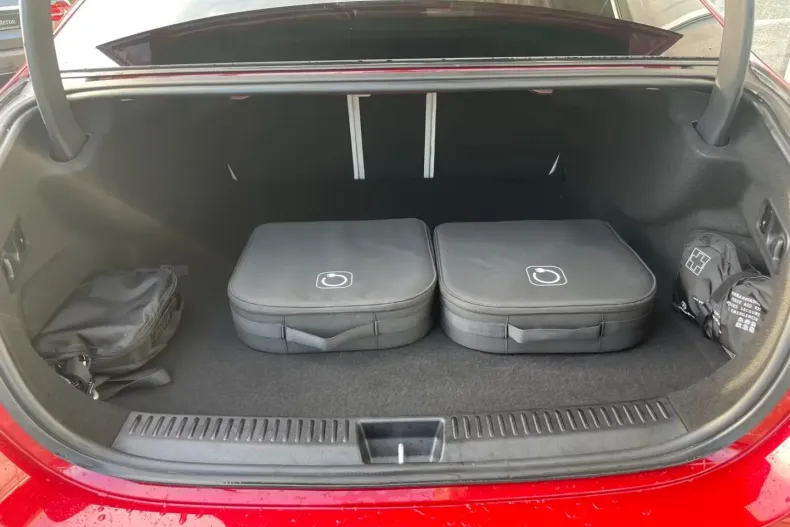 Mercedes-Benz E 400 (Clasa E) din 2024 cu 32.403 km - oferta MER185180 - foto 8