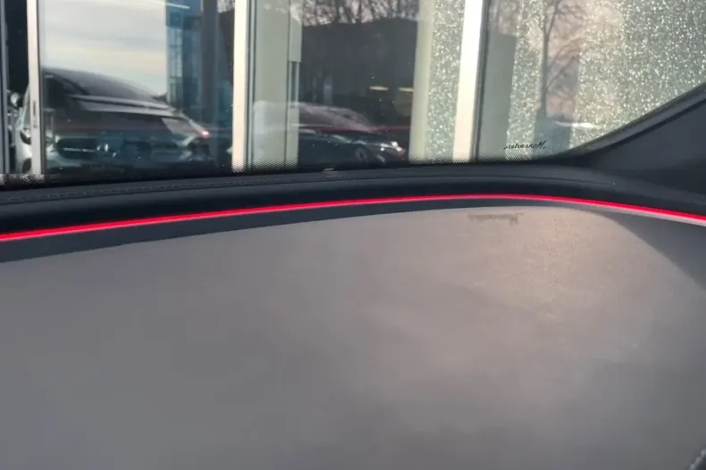 Mercedes-Benz E 400 (Clasa E) din 2024 cu 32.403 km - oferta MER185180 - foto 11