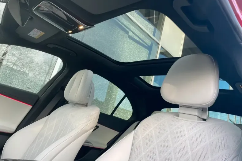 Mercedes-Benz E 400 (Clasa E) din 2024 cu 32.403 km - oferta MER185180 - foto 23