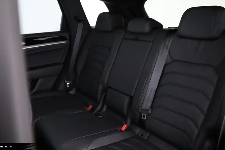 Volkswagen Touareg din 2026 cu 250 km - oferta VOL185185 - foto 19