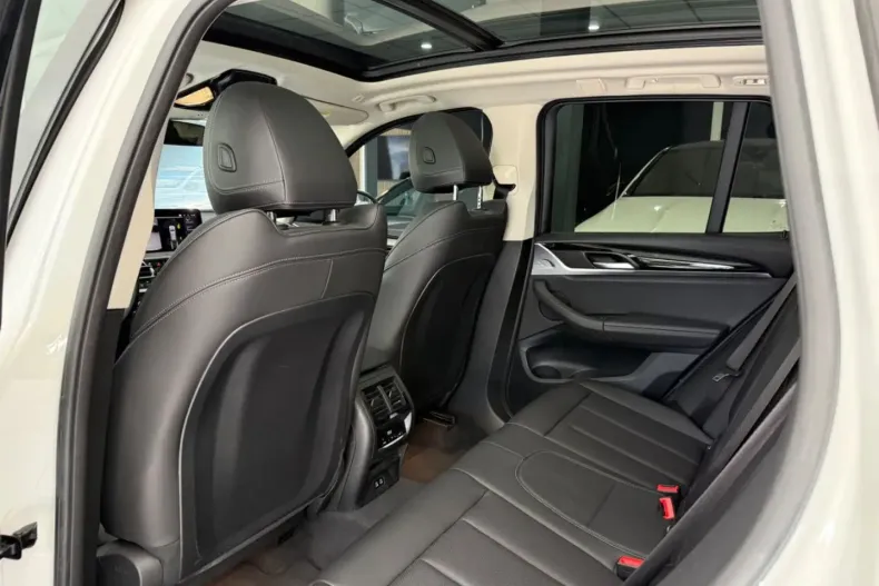 BMW X3 (Seria X) din 2022 cu 71.700 km - oferta BMW185194 - foto 10