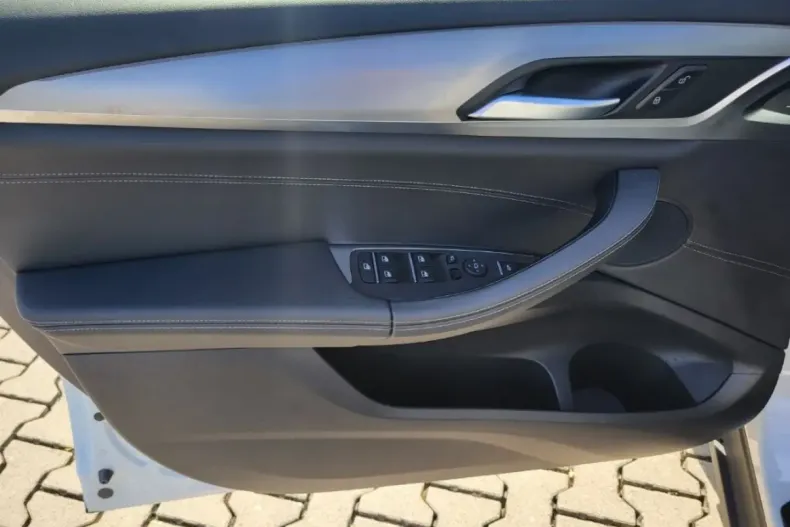 BMW X4 (Seria X) din 2023 cu 37.400 km - oferta BMW185201 - foto 10