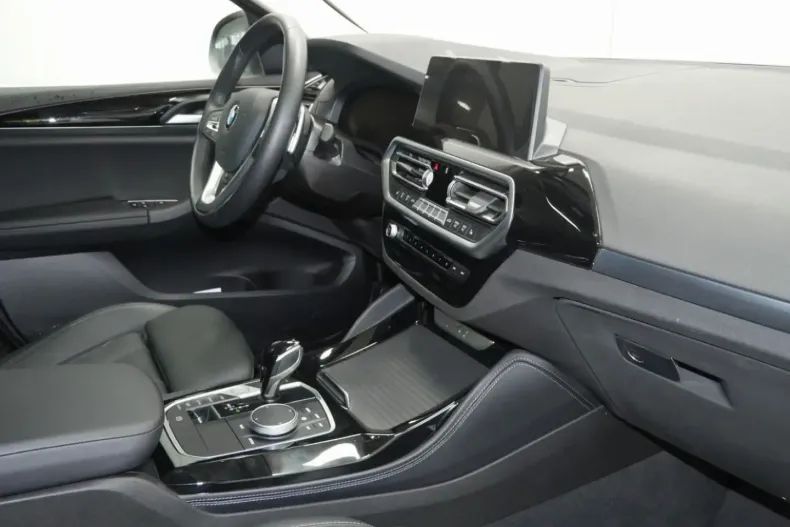 BMW X4 (Seria X) din 2024 cu 11.485 km - oferta BMW185202 - foto 5