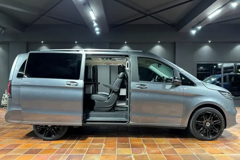 Mercedes-Benz V 300 (Clasa V) din 2022 cu 43.793 km - oferta MER185203 - foto 9