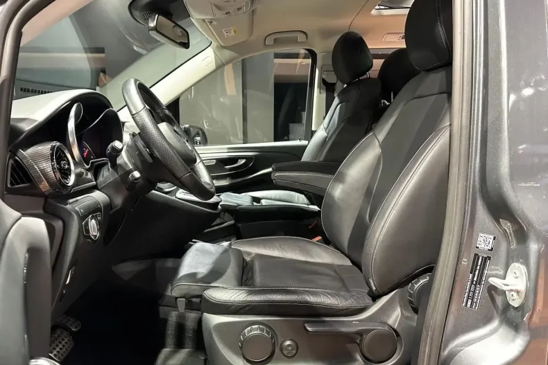 Mercedes-Benz V 300 (Clasa V) din 2022 cu 43.793 km - oferta MER185203 - foto 14