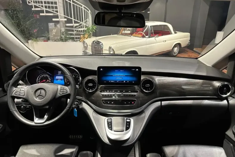 Mercedes-Benz V 300 (Clasa V) din 2022 cu 43.793 km - oferta MER185203 - foto 15
