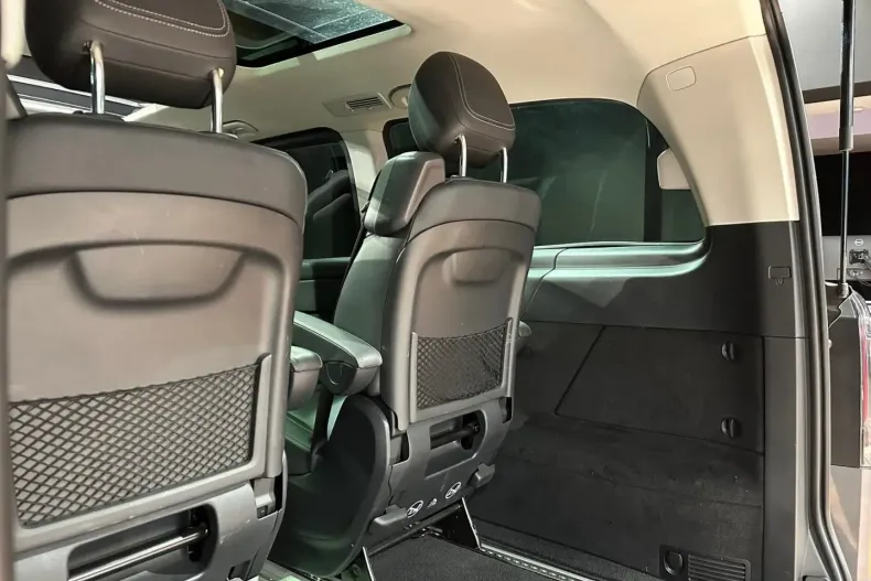 Mercedes-Benz V 300 (Clasa V) din 2022 cu 43.793 km - oferta MER185203 - foto 20