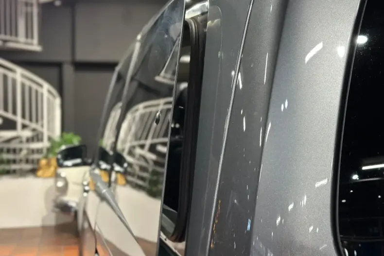 Mercedes-Benz V 300 (Clasa V) din 2022 cu 43.793 km - oferta MER185203 - foto 22