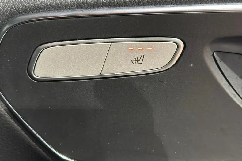 Mercedes-Benz V 300 (Clasa V) din 2022 cu 43.793 km - oferta MER185203 - foto 34