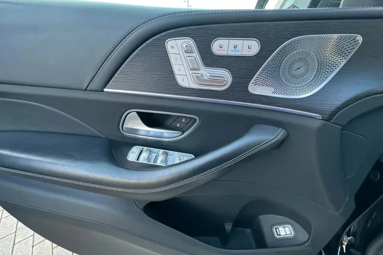 Mercedes-Benz GLS 600 (Clasa GLS) din 2022 cu 74.000 km - oferta MER185206 - foto 23