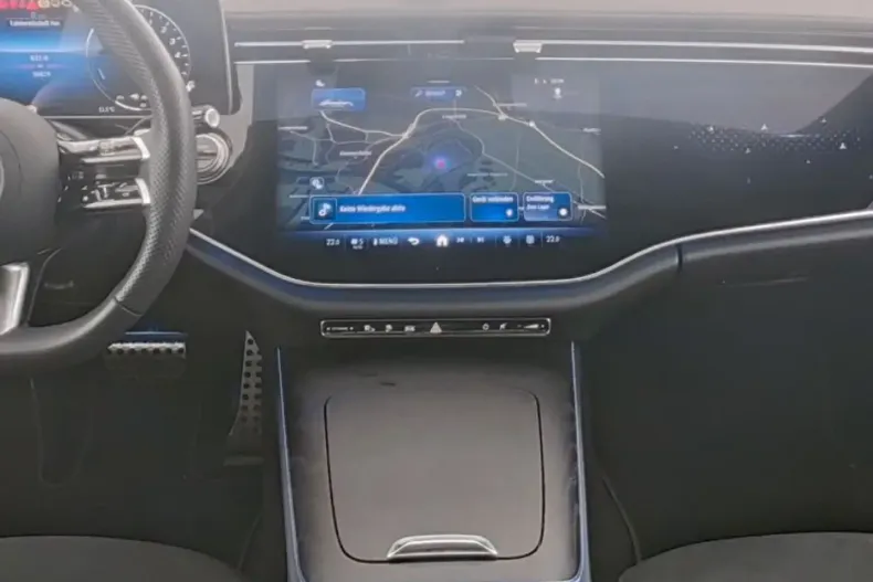 Mercedes-Benz E 300 (Clasa E) din 2024 cu 30.829 km - oferta MER185208 - foto 5