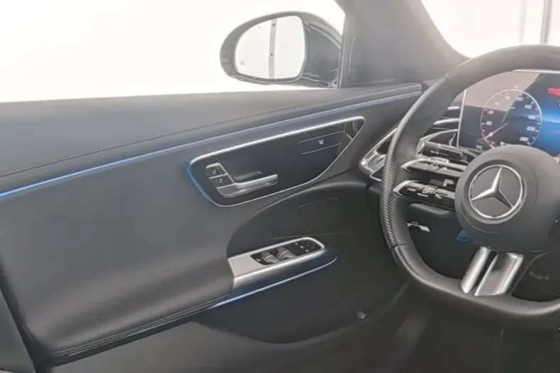 Mercedes-Benz E 300 (Clasa E) din 2024 cu 30.829 km - oferta MER185208 - foto 8
