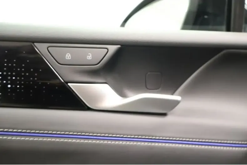 Volkswagen Tiguan din 2025 cu 12.242 km - oferta VOL185213 - foto 14