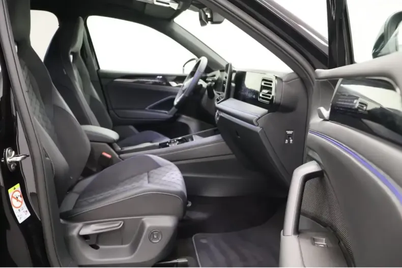 Volkswagen Tiguan din 2025 cu 12.242 km - oferta VOL185213 - foto 17