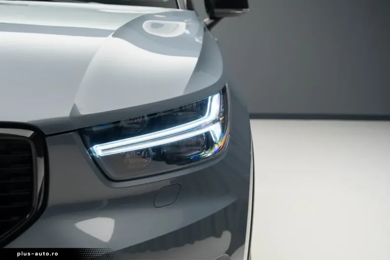 Volvo XC40 din 2022 cu 78.400 km - oferta VOL185217 - foto 5