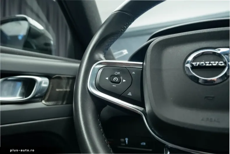 Volvo XC40 din 2022 cu 78.400 km - oferta VOL185217 - foto 23