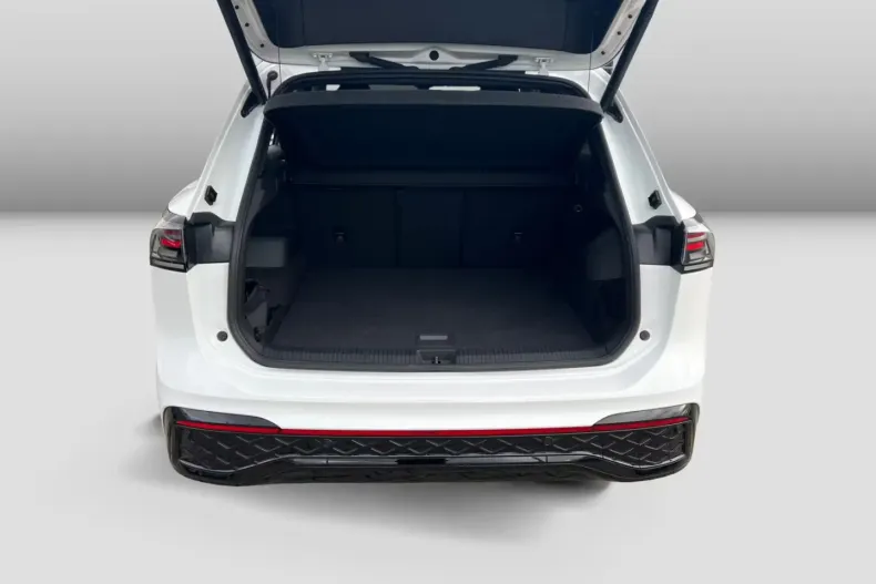 Volkswagen Tiguan din 2024 cu 53.204 km - oferta VOL185218 - foto 2