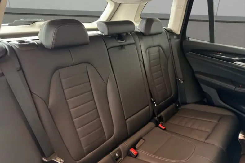 BMW X3 (Seria X) din 2021 cu 71.814 km - oferta BMW185219 - foto 7