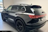 Volkswagen Touareg din 2023 cu 13.771 km - oferta VOL185228 - foto 3