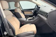 Volkswagen Touareg din 2023 cu 13.771 km - oferta VOL185228 - foto 9