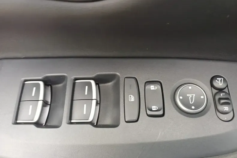 Honda ZR-V din 2023 cu 38.600 km - oferta HON185234 - foto 12