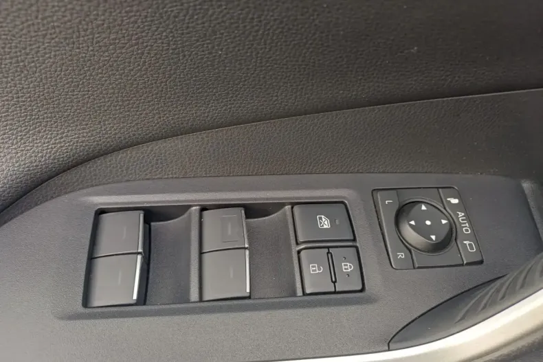 Toyota RAV4 din 2022 cu 24.950 km - oferta TOY185235 - foto 12