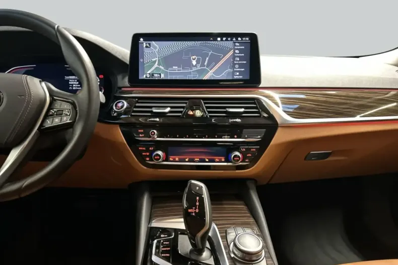 BMW 540 (Seria 5) din 2022 cu 64.204 km - oferta BMW185238 - foto 14