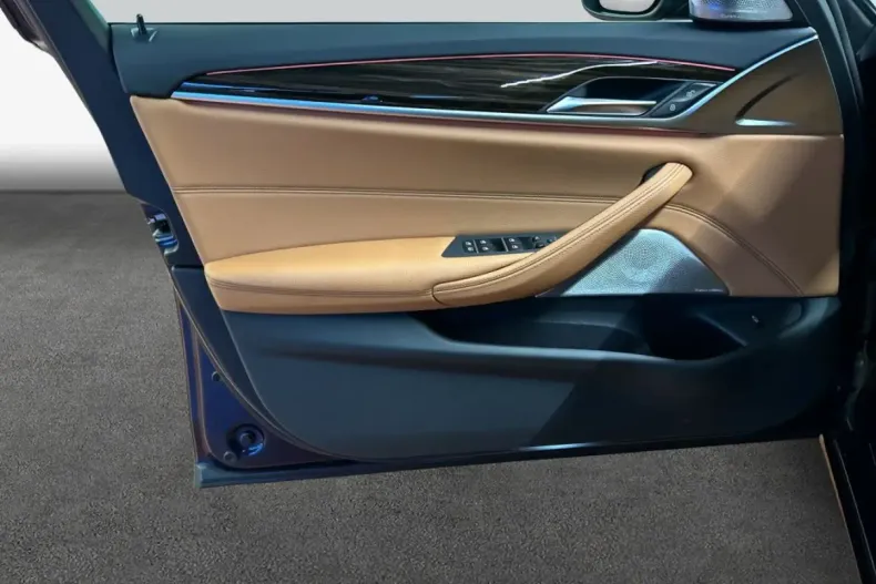 BMW 540 (Seria 5) din 2022 cu 64.204 km - oferta BMW185238 - foto 19