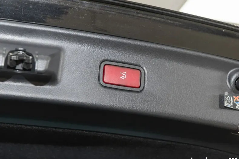 Mercedes-Benz S 580 (Clasa S) din 2023 cu 28.914 km - oferta MER185246 - foto 9