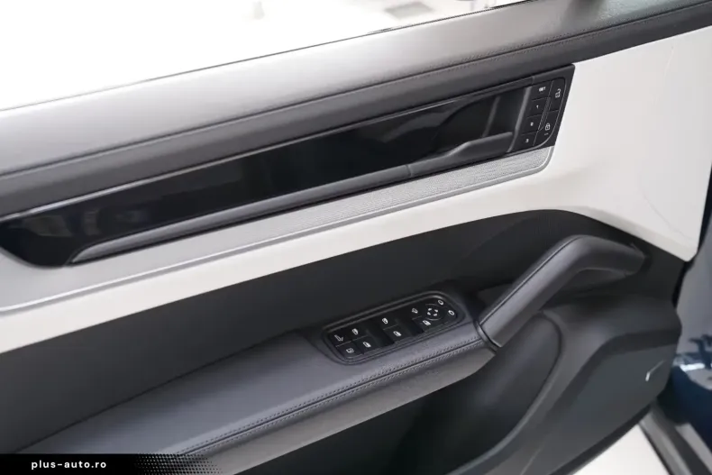 Porsche Cayenne din 2024 cu 8.770 km - oferta POR185262 - foto 11