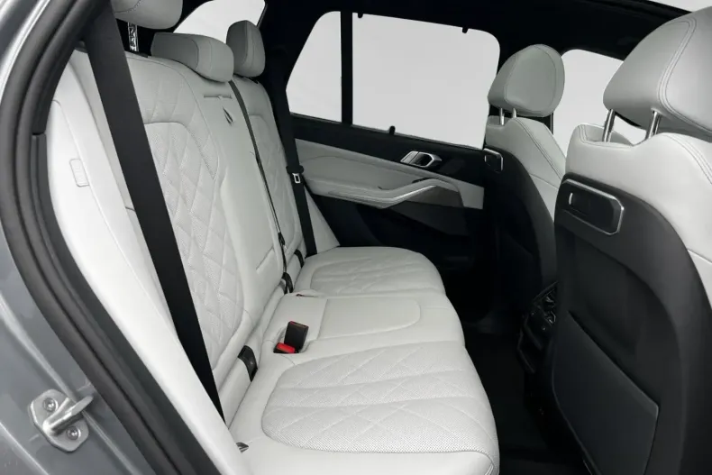 BMW X5 (Seria X) din 2025 cu 11.860 km - oferta BMW185263 - foto 9