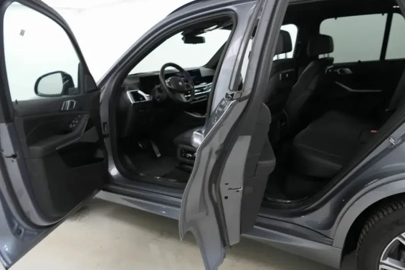 BMW X5 (Seria X) din 2025 cu 25.036 km - oferta BMW185264 - foto 6