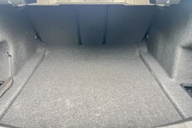 BMW 320 (Seria 3) din 2025 cu 10.500 km - oferta BMW185268 - foto 12