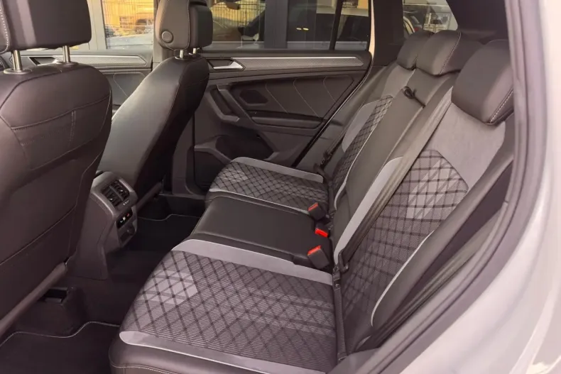 Volkswagen Tiguan din 2022 cu 99.900 km - oferta VOL185272 - foto 9