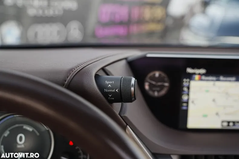 Lexus Seria ES din 2021 cu 114.200 km - oferta LEX185281 - foto 28