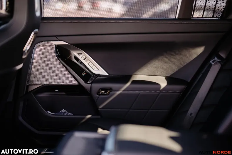 BMW Seria 7 din 2024 cu 54.500 km - oferta BMW185288 - foto 37