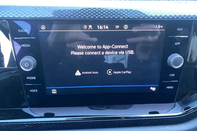 Volkswagen Taigo din 2024 cu 47.132 km - oferta VOL185289 - foto 16