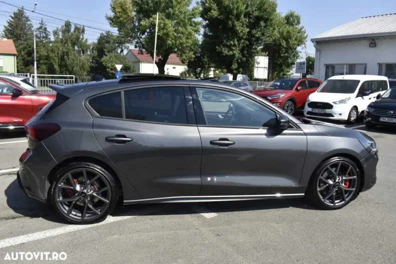 Ford Focus din 2025 cu 11.576 km - oferta FOR185291 - foto 8