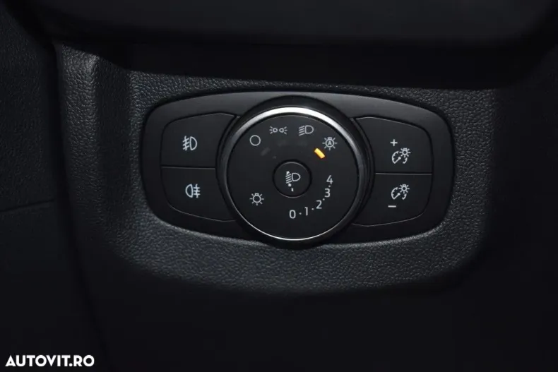 Ford Tourneo Courier din 2025 cu 2.650 km - oferta FOR185292 - foto 23