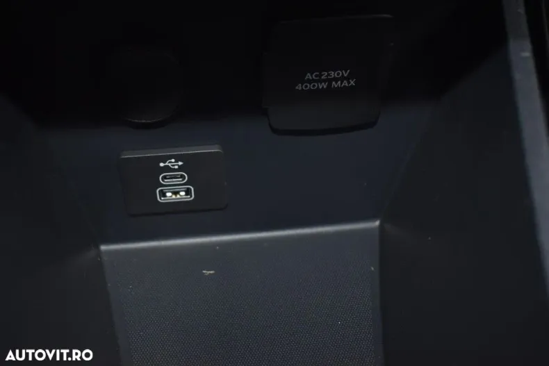 Ford Tourneo Courier din 2025 cu 2.650 km - oferta FOR185292 - foto 28