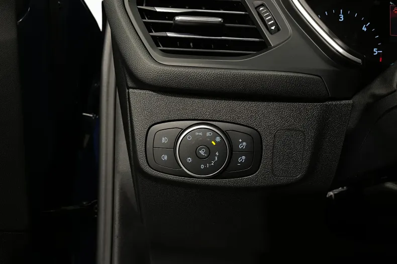 Ford Focus din 2020 cu 48.651 km - oferta FOR185304 - foto 24